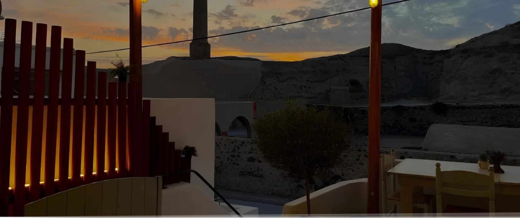 Suzi’s Family Tavern in Santorini at Vlychada near Perivolos Beach